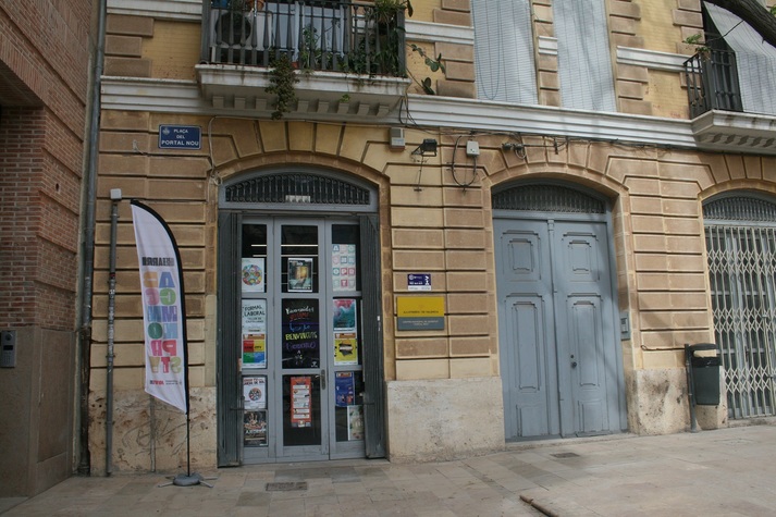 Fachada Centro Juventud Ciutat Vella